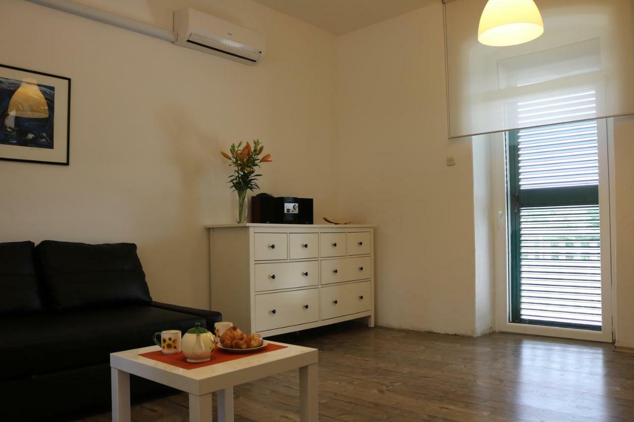 Pićan Villa Zwei Zedern מראה חיצוני תמונה