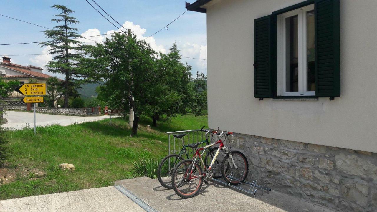 Pićan Villa Zwei Zedern מראה חיצוני תמונה